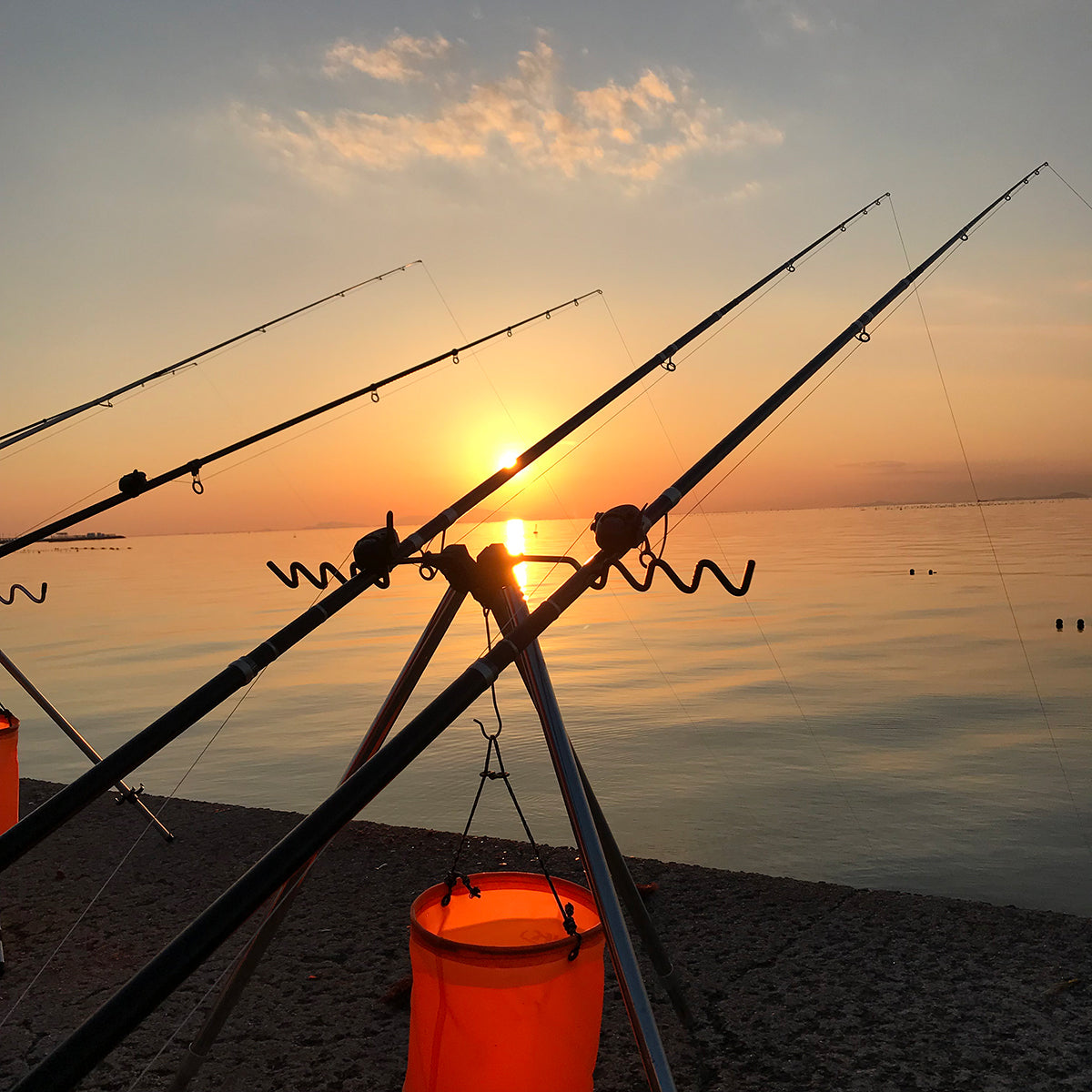 「インビンシブルサーフ II」ロッド（バイオレット）